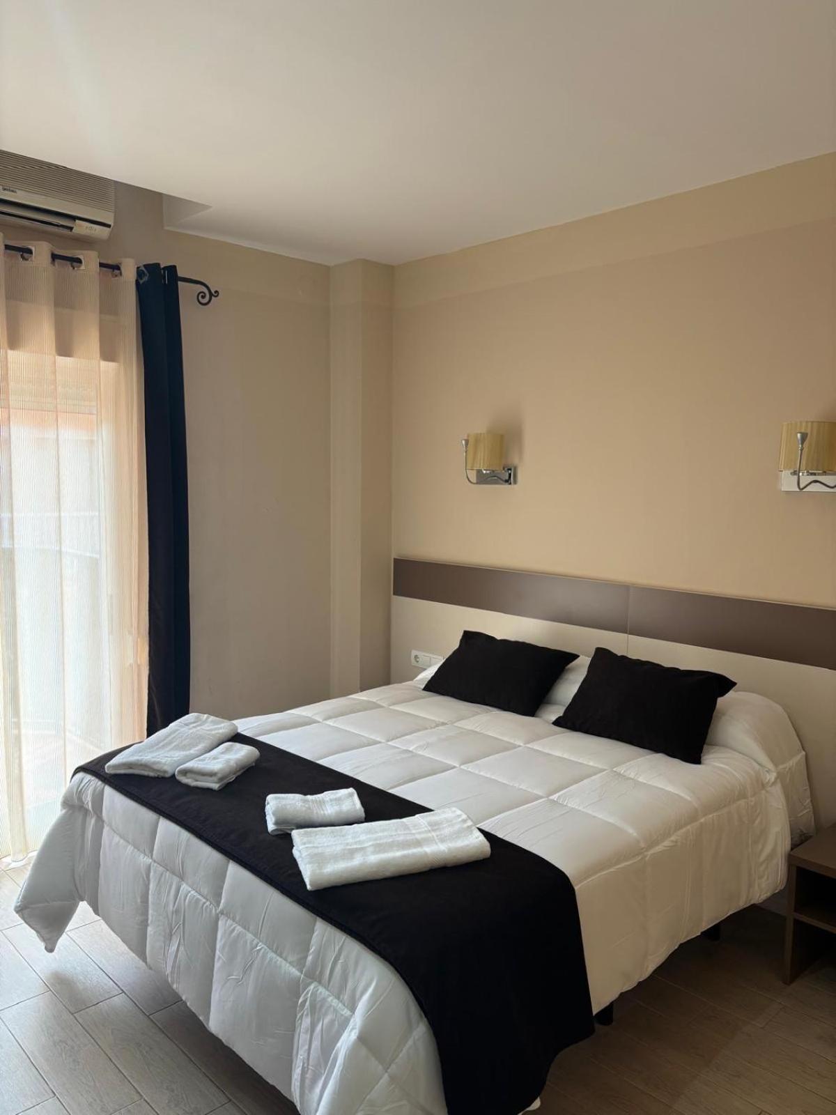 Hotel Ancla Oropesa del Mar Buitenkant foto
