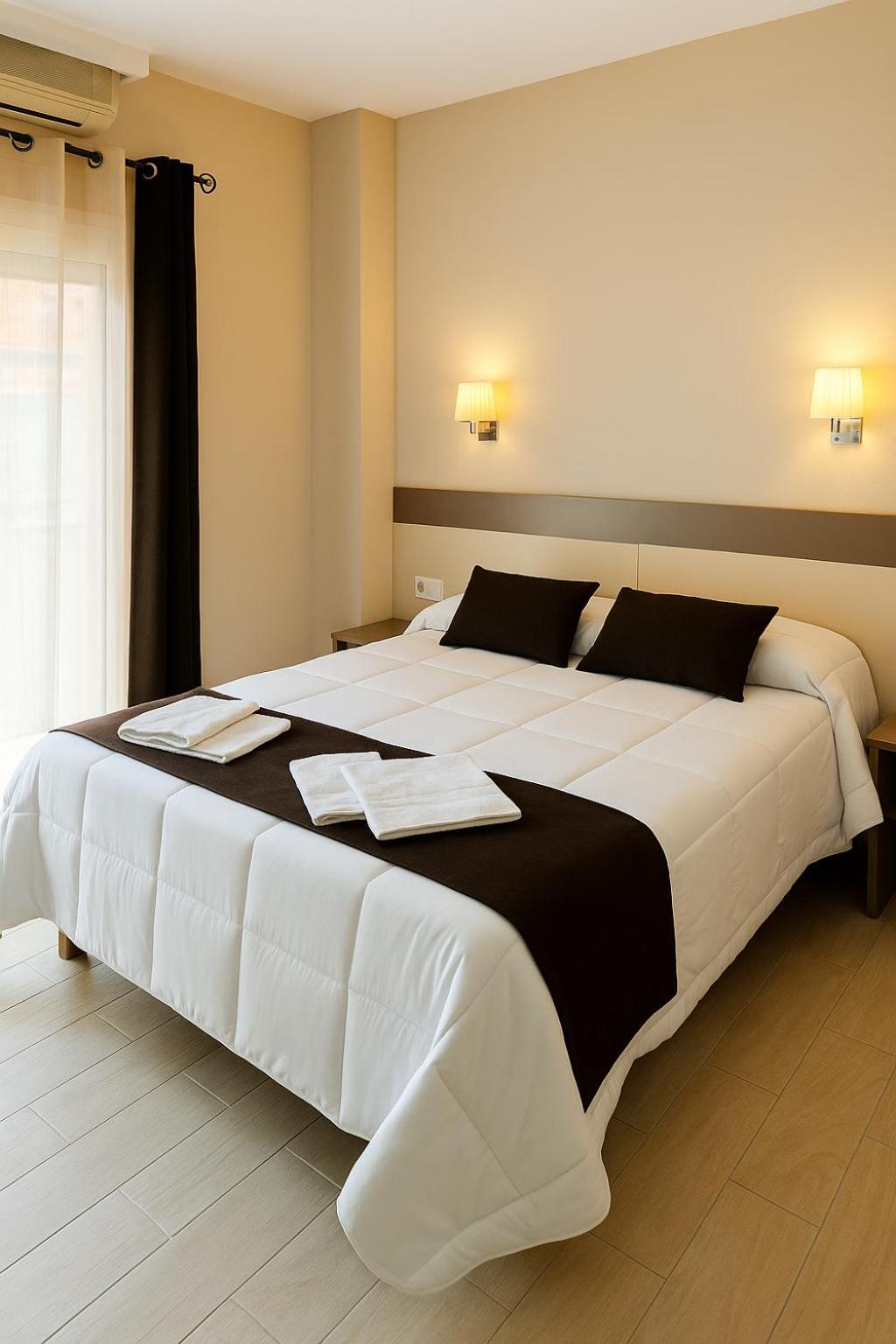 Hotel Ancla Oropesa del Mar Buitenkant foto